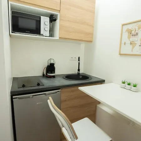 Appartamento Parisien Face Metro - 9 - 2p - Flat-guest Parigi